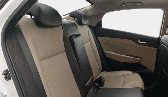 2021 Hyundai Verna SX (O)1.5 VTVT, Petrol, Manual, 58,494 km, Right Side Rear Door Cabin