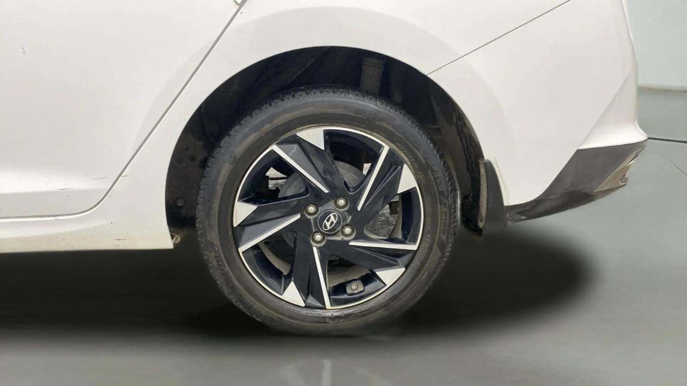 2021 Hyundai Verna SX (O)1.5 VTVT, Petrol, Manual, 58,536 km, Left Rear Wheel