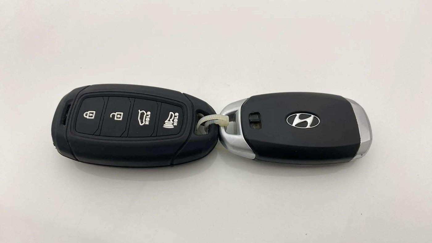 2021 Hyundai Verna SX (O)1.5 VTVT, Petrol, Manual, 58,536 km, Key Close Up