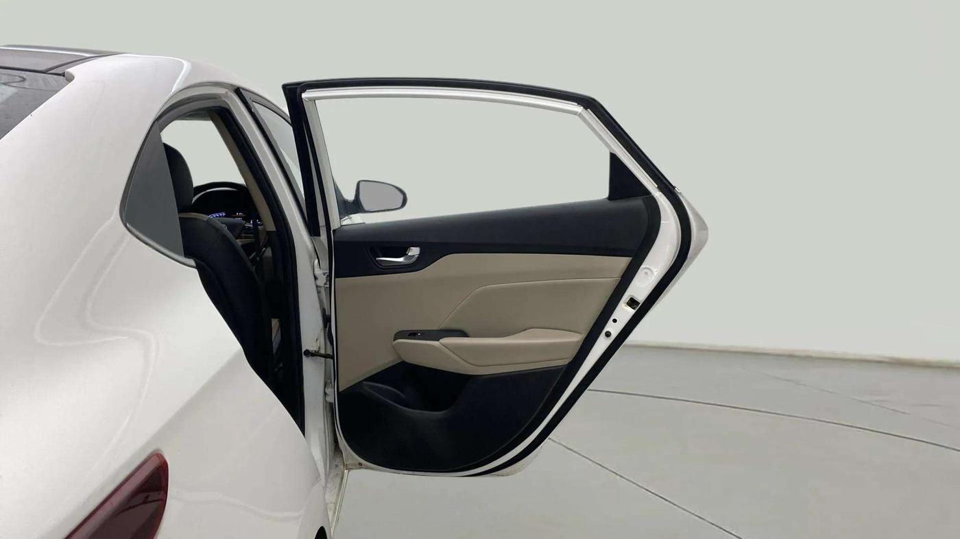 2021 Hyundai Verna SX (O)1.5 VTVT, Petrol, Manual, 58,536 km, RHS Rear Door