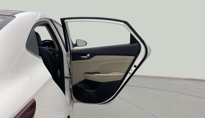2021 Hyundai Verna SX (O)1.5 VTVT, Petrol, Manual, 58,494 km, RHS Rear Door