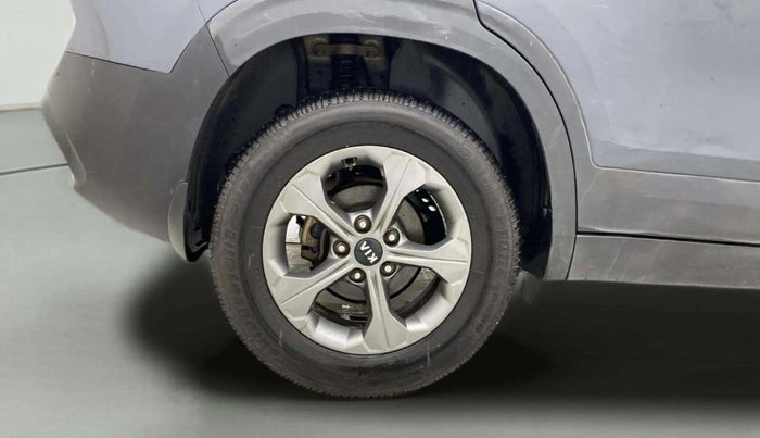 2020 KIA SELTOS HTK PLUS AT 1.5 DIESEL, Diesel, Automatic, 76,442 km, Right Rear Wheel