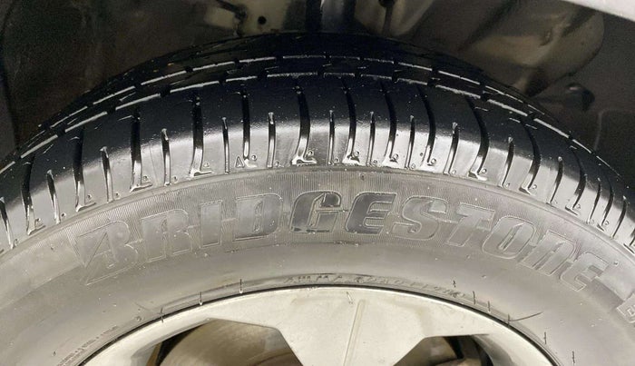 2020 KIA SELTOS HTK PLUS AT 1.5 DIESEL, Diesel, Automatic, 76,442 km, Right Front Tyre Tread