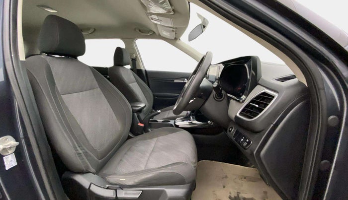 2020 KIA SELTOS HTK PLUS AT 1.5 DIESEL, Diesel, Automatic, 76,442 km, Right Side Front Door Cabin