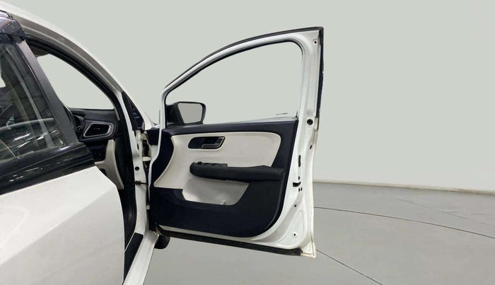 2021 Tata ALTROZ XZ PETROL, Petrol, Manual, 25,324 km, RHS Front Door