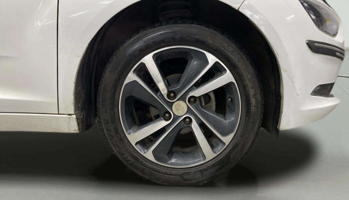 2021 Tata ALTROZ XZ PETROL, Petrol, Manual, 25,324 km, Right Front Wheel