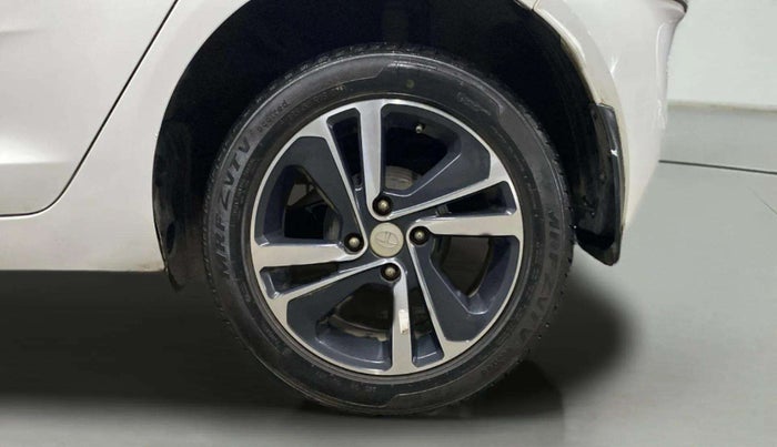 2021 Tata ALTROZ XZ PETROL, Petrol, Manual, 25,324 km, Left Rear Wheel