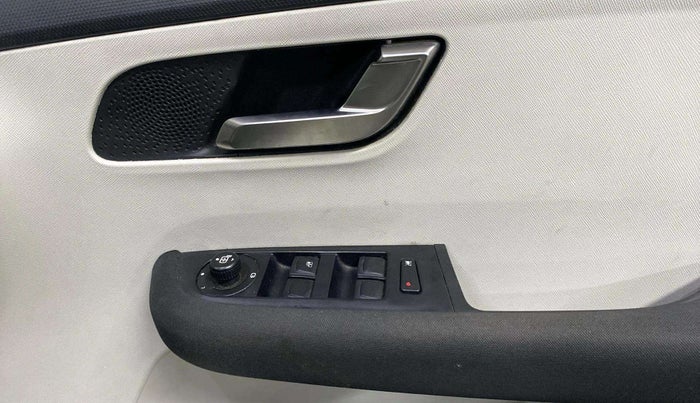 2021 Tata ALTROZ XZ PETROL, Petrol, Manual, 25,324 km, Driver Side Door Panels Control