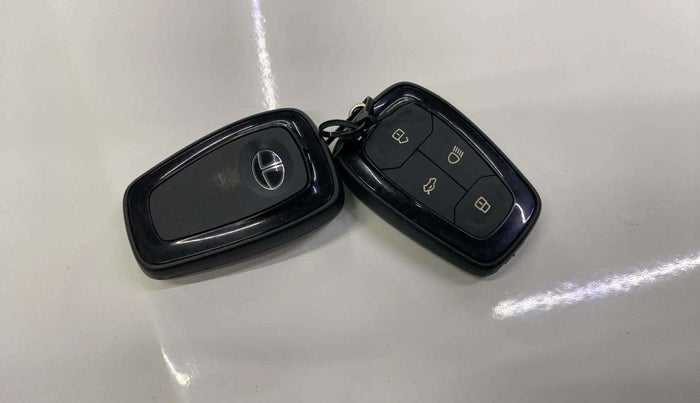 2021 Tata ALTROZ XZ PETROL, Petrol, Manual, 25,324 km, Key Close Up