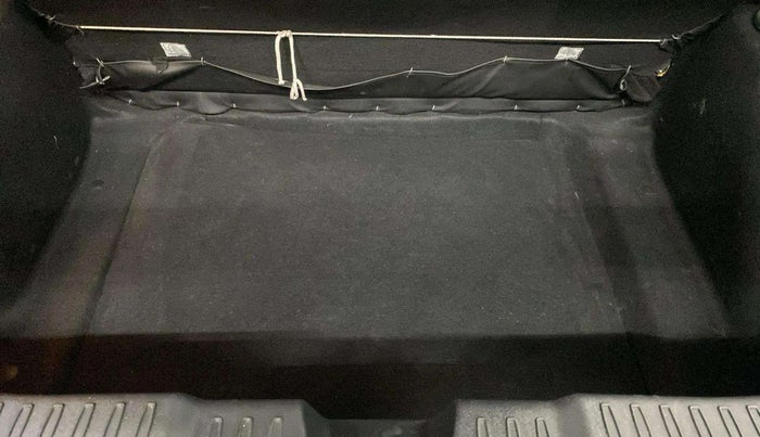 2021 Tata ALTROZ XZ PETROL, Petrol, Manual, 25,324 km, Boot Inside