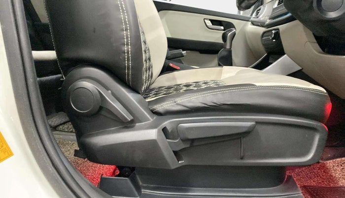 2021 Tata ALTROZ XZ PETROL, Petrol, Manual, 25,324 km, Driver Side Adjustment Panel