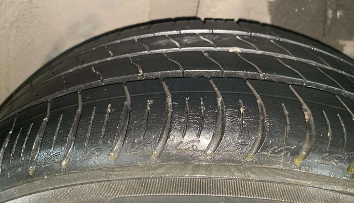 2021 Tata ALTROZ XZ PETROL, Petrol, Manual, 25,324 km, Right Rear Tyre Tread