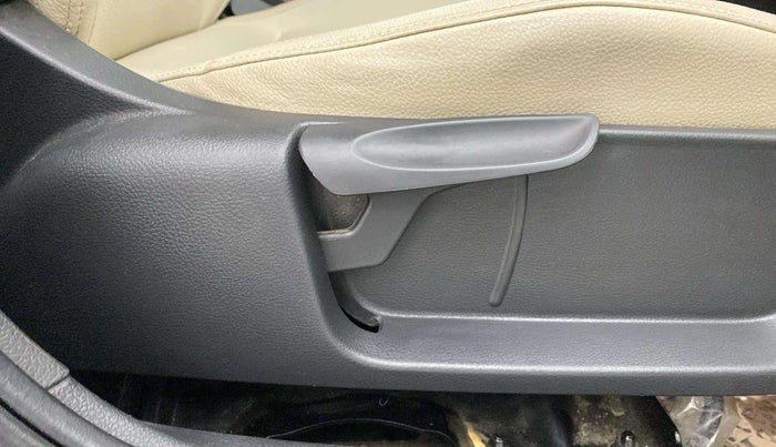 2020 Skoda Rapid STYLE TSI, Petrol, Manual, 68,062 km, Driver Side Adjustment Panel