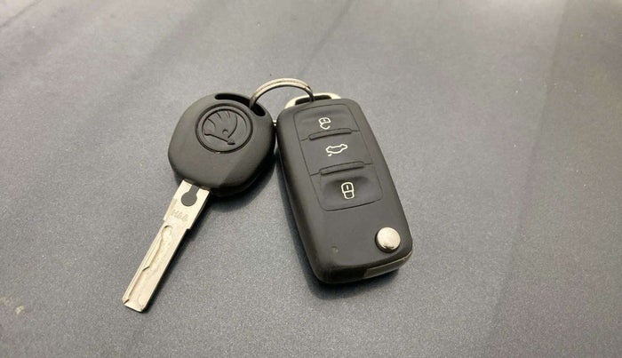 2020 Skoda Rapid STYLE TSI, Petrol, Manual, 68,062 km, Key Close Up