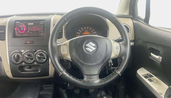 2016 Maruti Wagon R 1.0 LXI CNG, CNG, Manual, 98,303 km, Steering Wheel Close Up
