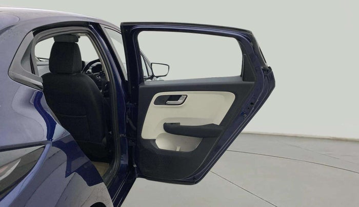 2023 Tata ALTROZ XZ PLUS O SUNROOF CNG, CNG, Manual, 29,519 km, RHS Rear Door