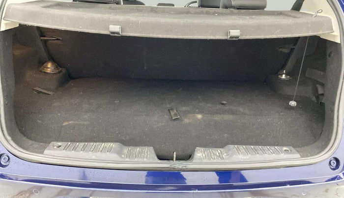 2023 Tata ALTROZ XZ PLUS O SUNROOF CNG, CNG, Manual, 29,519 km, Boot Inside