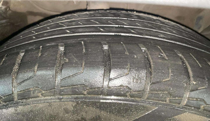 2021 KIA SELTOS GTX PLUS DCT 1.4 PETROL, Petrol, Automatic, 76,833 km, Left Front Tyre Tread