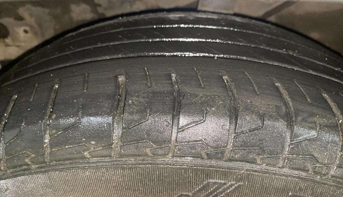 2021 KIA SELTOS GTX PLUS DCT 1.4 PETROL, Petrol, Automatic, 76,833 km, Right Front Tyre Tread