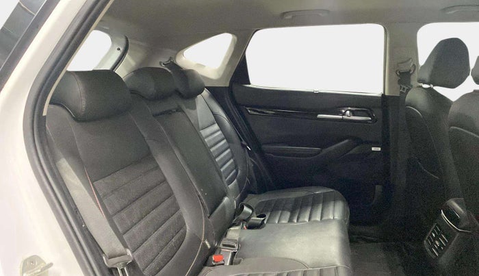 2021 KIA SELTOS GTX PLUS DCT 1.4 PETROL, Petrol, Automatic, 76,833 km, Right Side Rear Door Cabin