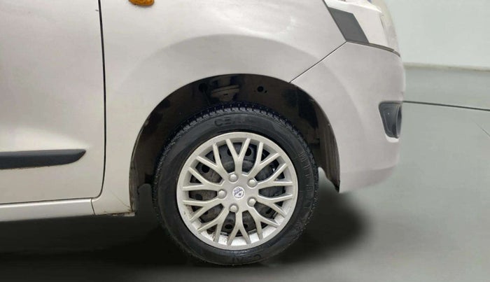 2016 Maruti Wagon R 1.0 VXI, CNG, Manual, 47,269 km, Right Front Wheel
