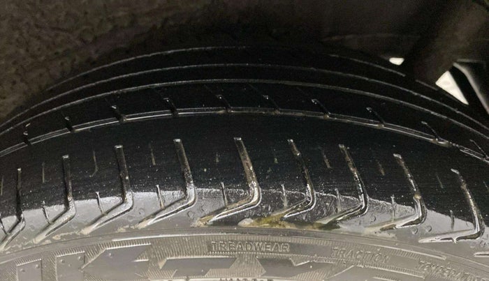 2016 Maruti Wagon R 1.0 VXI, CNG, Manual, 47,269 km, Left Rear Tyre Tread