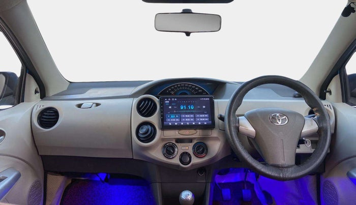 2013 Toyota Etios Liva G, Petrol, Manual, 53,792 km, Dashboard