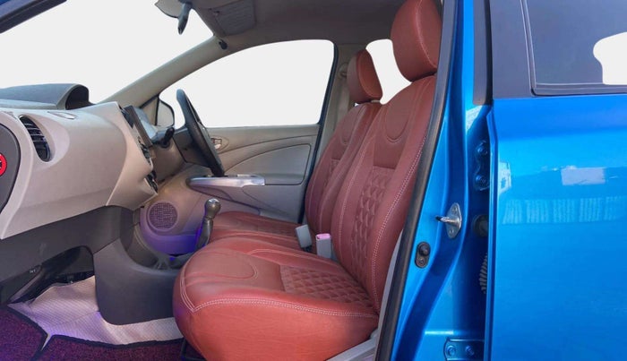 2013 Toyota Etios Liva G, Petrol, Manual, 53,792 km, Right Side Front Door Cabin