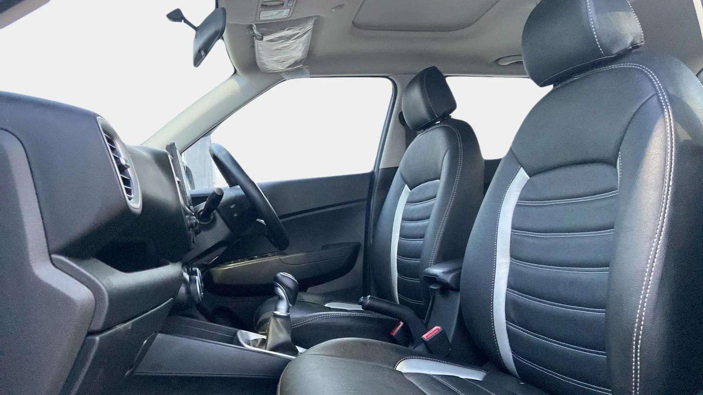 2021 Hyundai VENUE SX 1.0 TURBO IMT, Petrol, Manual, 97,732 km, Right Side Front Door Cabin