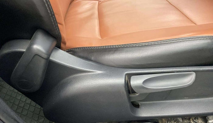 2020 Volkswagen Polo HIGHLINE PLUS 1.0L TSI AT, Petrol, Automatic, 74,427 km, Driver Side Adjustment Panel