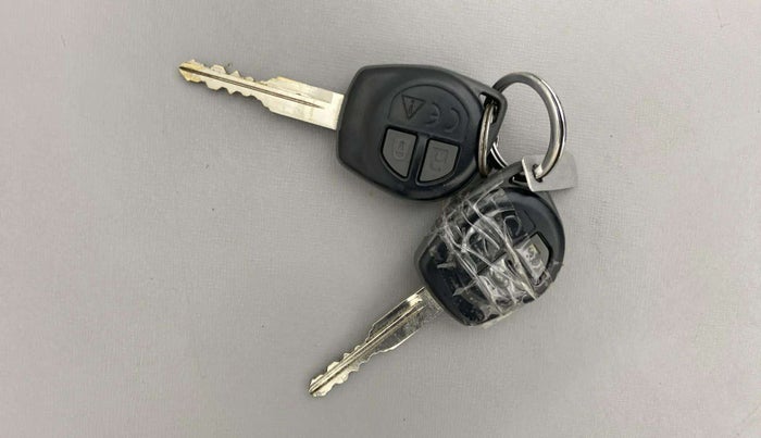2023 Maruti FRONX DELTA PLUS 1.2MT, Petrol, Manual, 50,494 km, Key Close Up