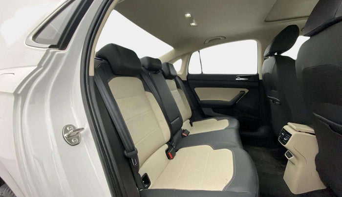 2022 Skoda SLAVIA STYLE 1.5L TSI MT, Petrol, Manual, 51,054 km, Right Side Rear Door Cabin