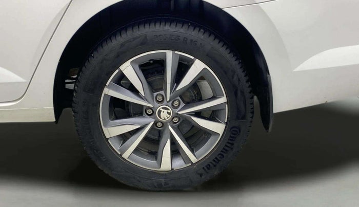 2022 Skoda SLAVIA STYLE 1.5L TSI MT, Petrol, Manual, 51,054 km, Left Rear Wheel