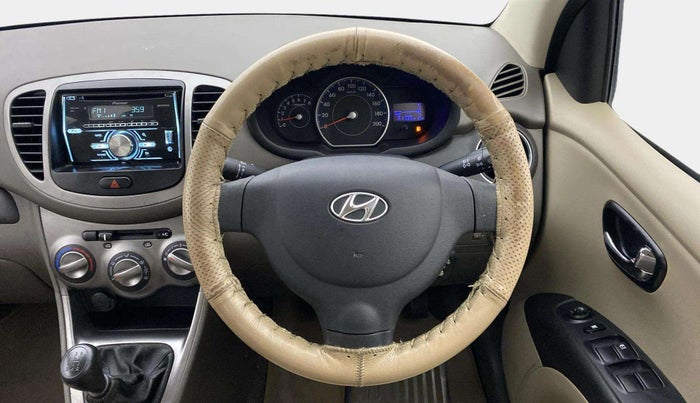 2013 Hyundai i10 MAGNA 1.2, Petrol, Manual, 31,103 km, Steering Wheel Close Up