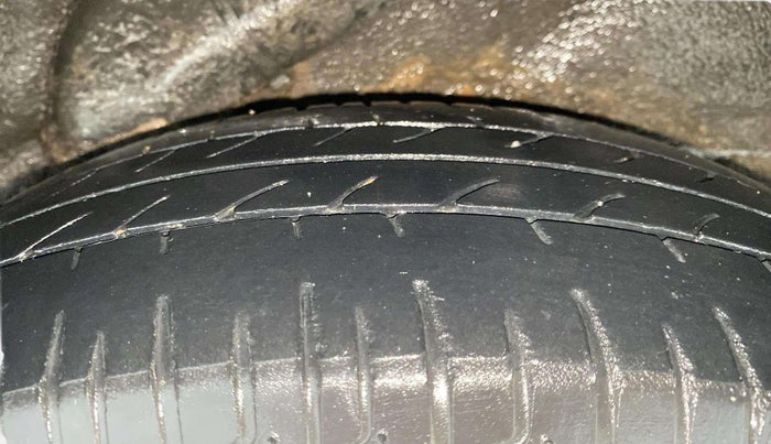 2013 Hyundai i10 MAGNA 1.2, Petrol, Manual, 31,103 km, Left Rear Tyre Tread