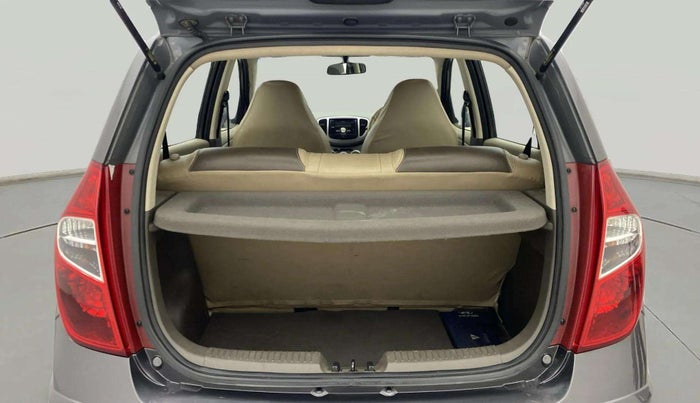 2013 Hyundai i10 MAGNA 1.2, Petrol, Manual, 31,103 km, Boot Open Zoomed View