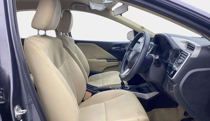 2017 Honda City 1.5L I-VTEC V MT, Petrol, Manual, 1,41,178 km, Right Side Front Door Cabin