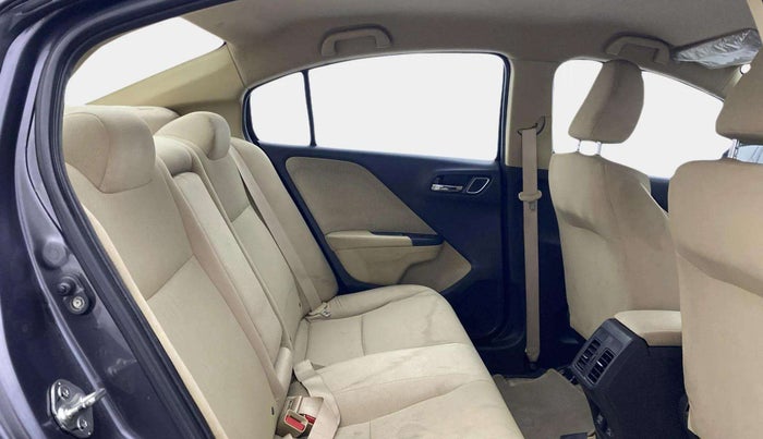2017 Honda City 1.5L I-VTEC V MT, Petrol, Manual, 1,41,178 km, Right Side Rear Door Cabin