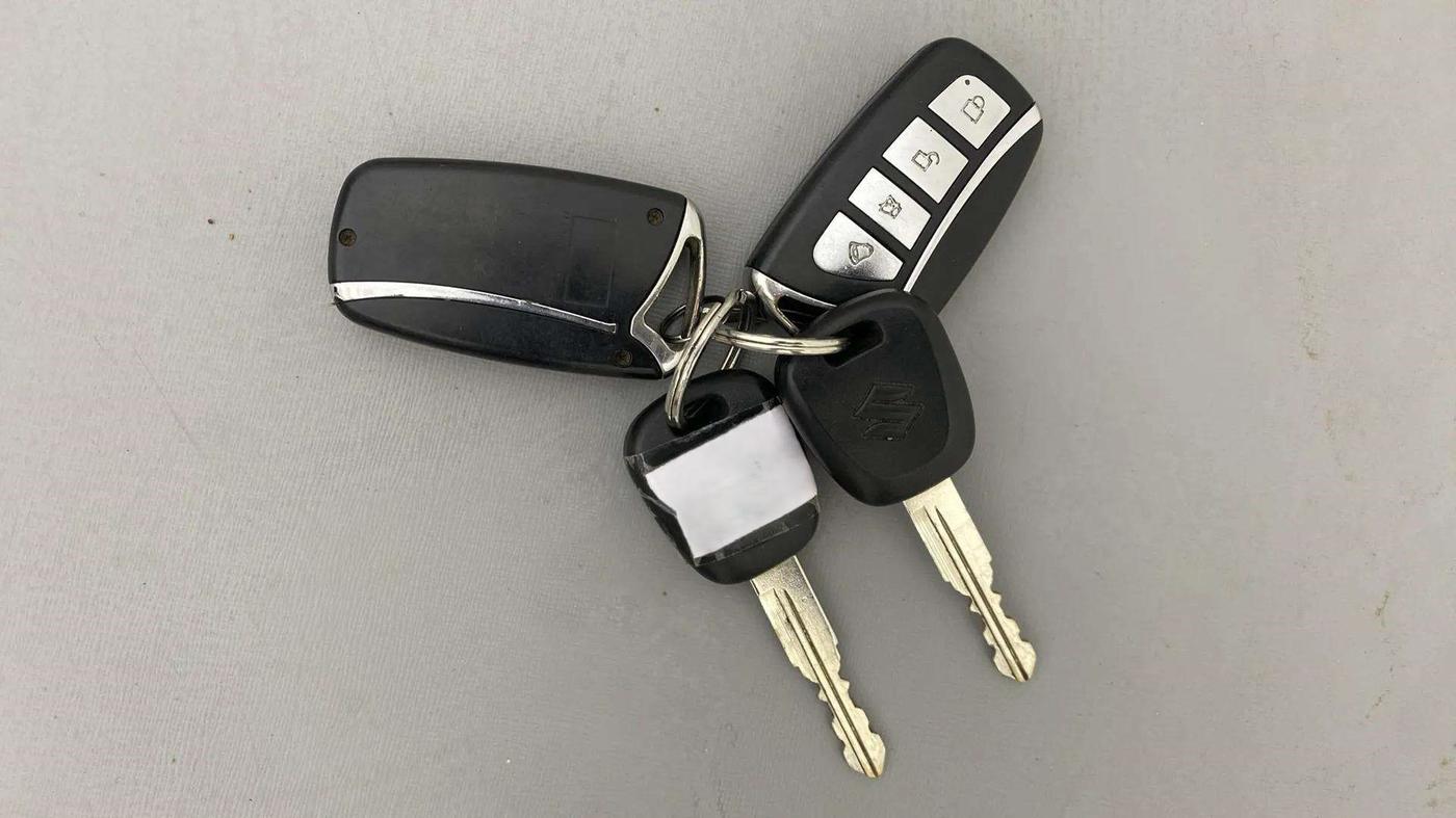 2023 Maruti Alto K10 LXI, Petrol, Manual, 25,595 km, Key Close Up
