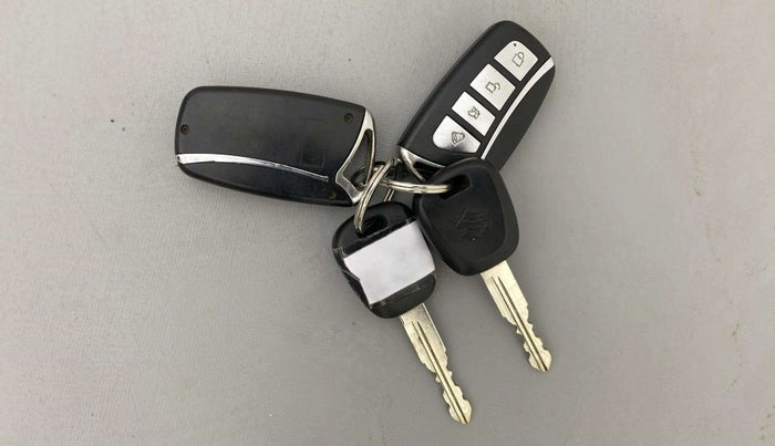 2023 Maruti Alto K10 LXI, Petrol, Manual, 25,595 km, Key Close Up