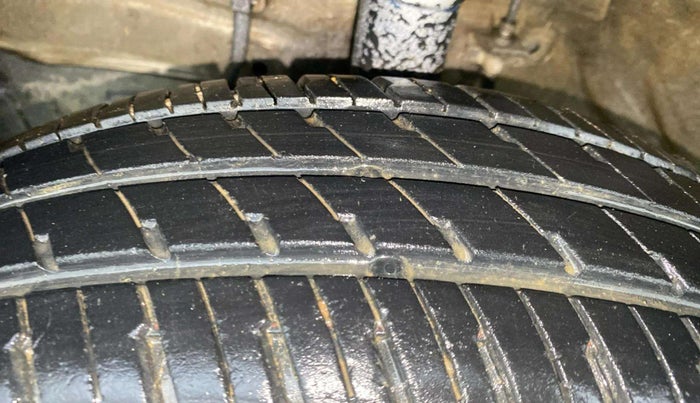 2023 Maruti Alto K10 LXI, Petrol, Manual, 25,595 km, Left Front Tyre Tread