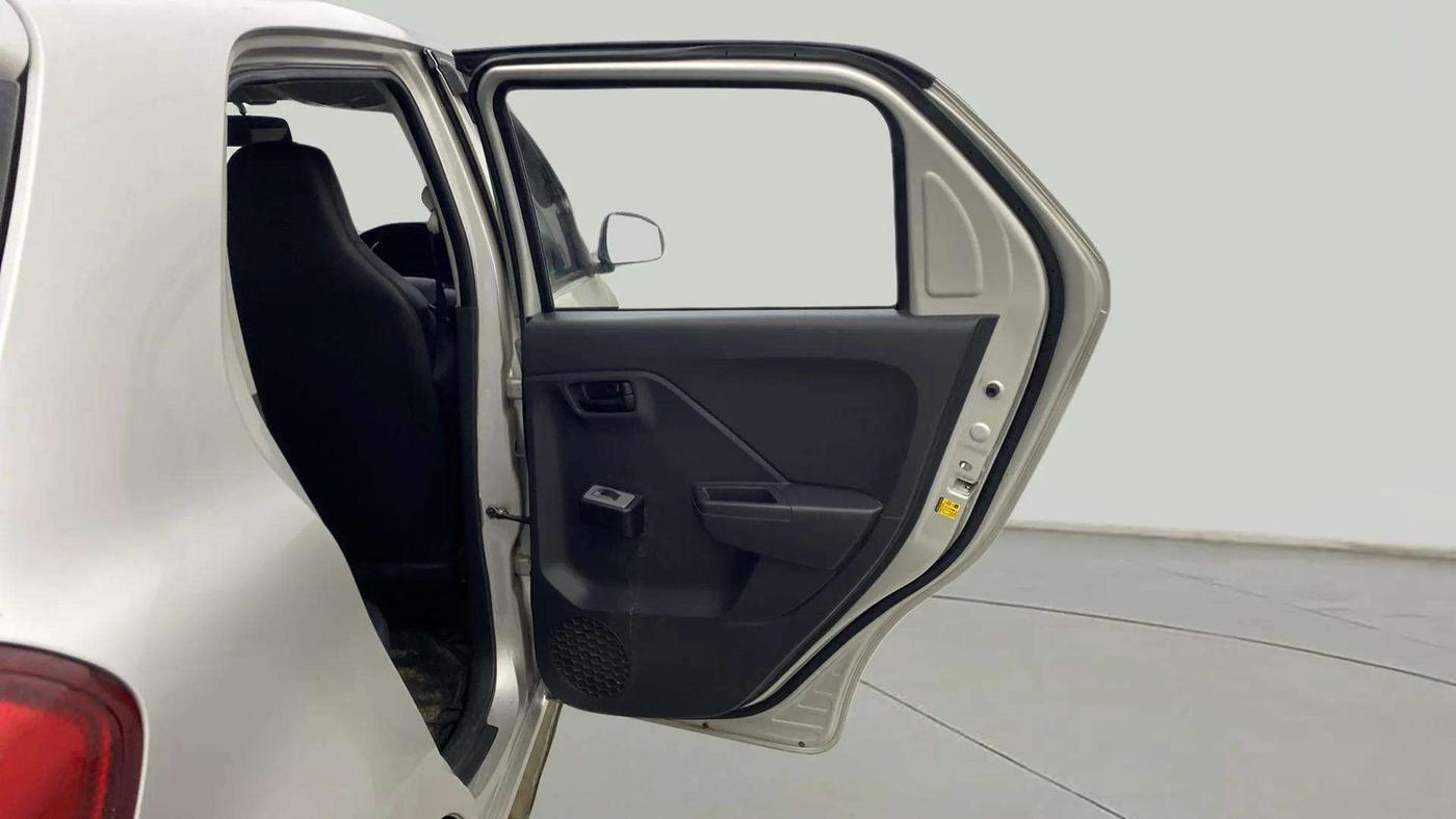 2023 Maruti Alto K10 LXI, Petrol, Manual, 25,595 km, RHS Rear Door