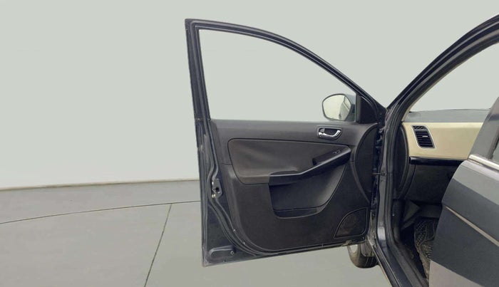 2015 Tata Zest XT PETROL, Petrol, Manual, 52,470 km, LHS Front Door