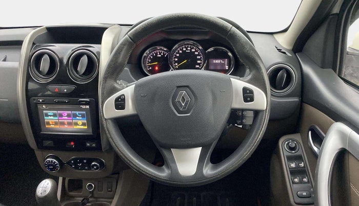 2016 Renault Duster 85 PS RXZ DIESEL, Diesel, Manual, 53,185 km, Steering Wheel Close Up