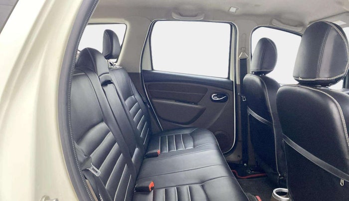 2016 Renault Duster 85 PS RXZ DIESEL, Diesel, Manual, 53,185 km, Right Side Rear Door Cabin