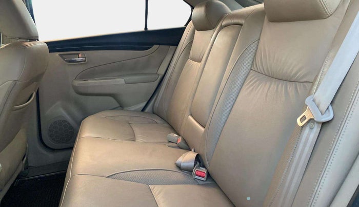 2015 Maruti Ciaz ZXI+, Petrol, Manual, 1,12,540 km, Right Side Rear Door Cabin