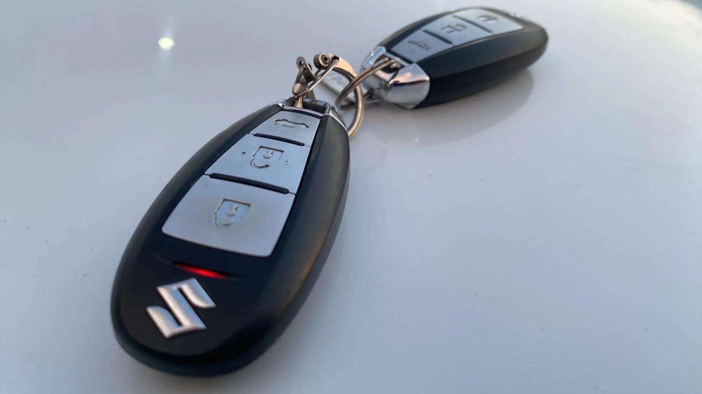 2015 Maruti Ciaz ZXI+, Petrol, Manual, 1,12,540 km, Key Close Up
