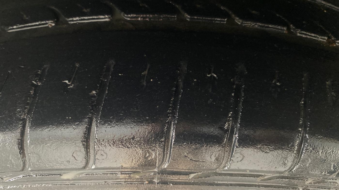 2016 Volkswagen Vento HIGHLINE 1.5 AT, Diesel, Automatic, 98,517 km, Left Front Tyre Tread