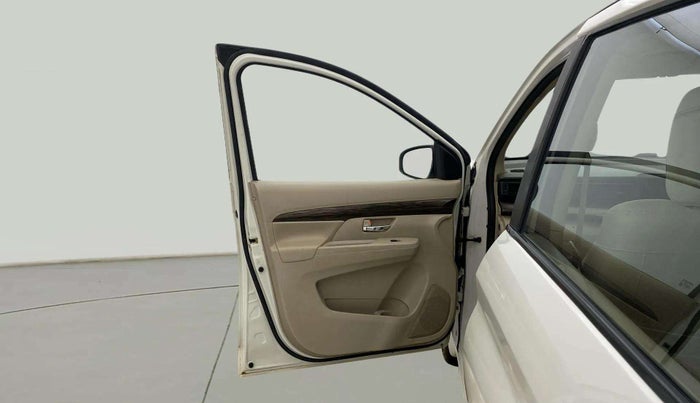 2020 Maruti Ertiga ZXI+ SHVS, Petrol, Manual, 92,612 km, LHS Front Door
