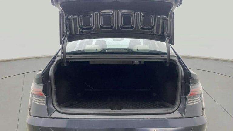 2023 Hyundai Verna SX(O) 1.5 MPI IVT , Petrol, Automatic, 20,304 km, Boot Open Zoomed View